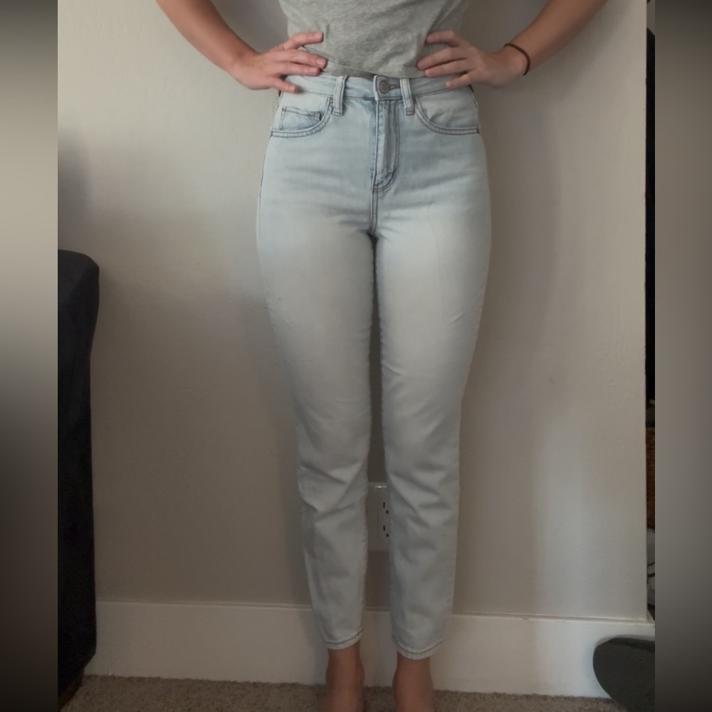 RSQ Women's Light Wash mom Jeans